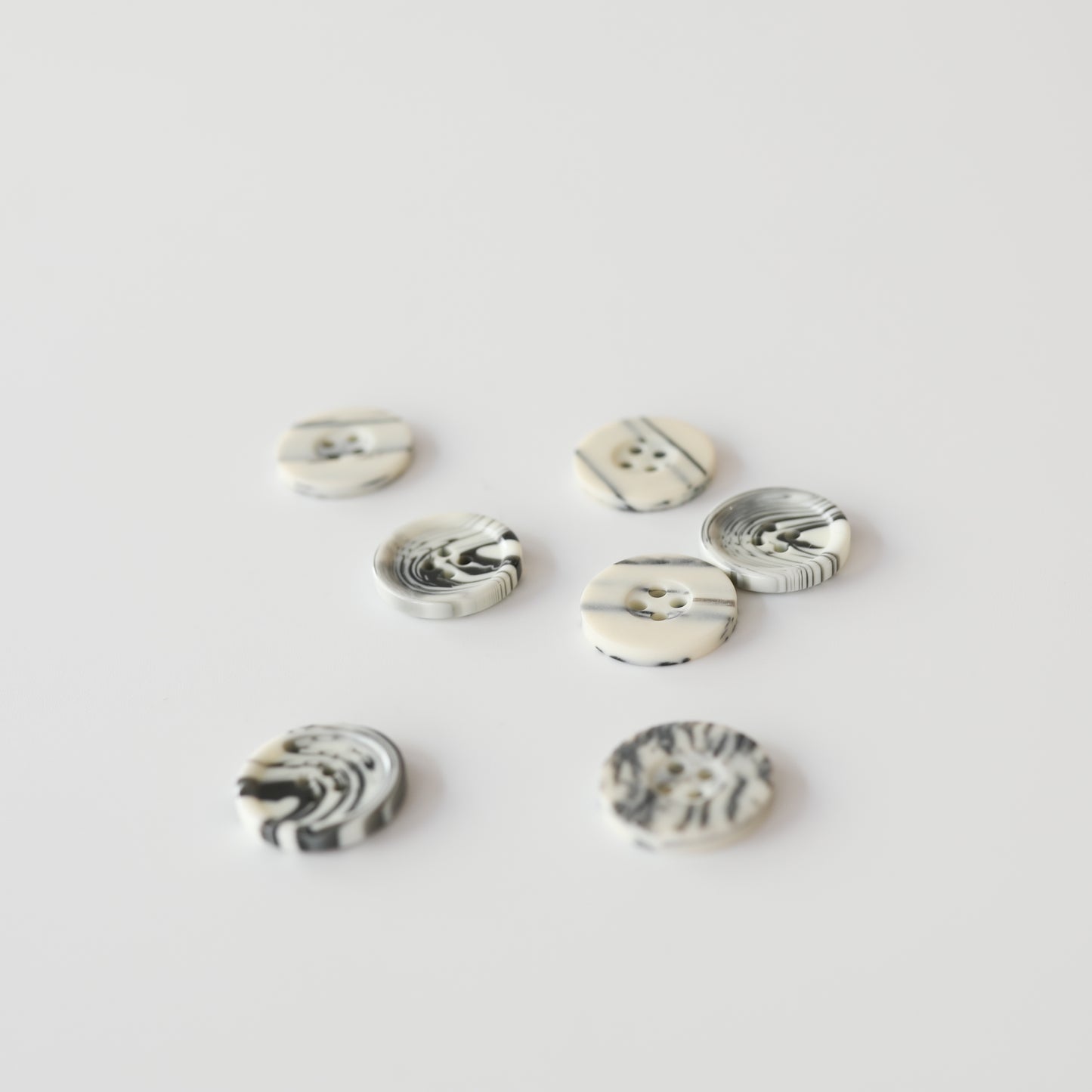 Boutons décoratifs – noir et blanc