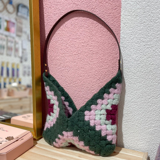 Patron au crochet - le sac feutré