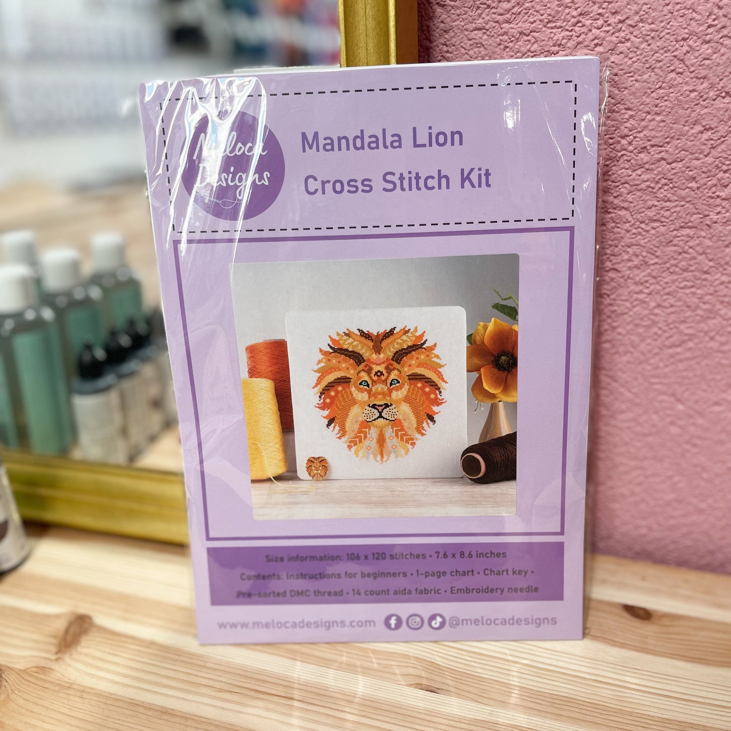 Meloca Designs - Kit de point de croix Mandala Lion