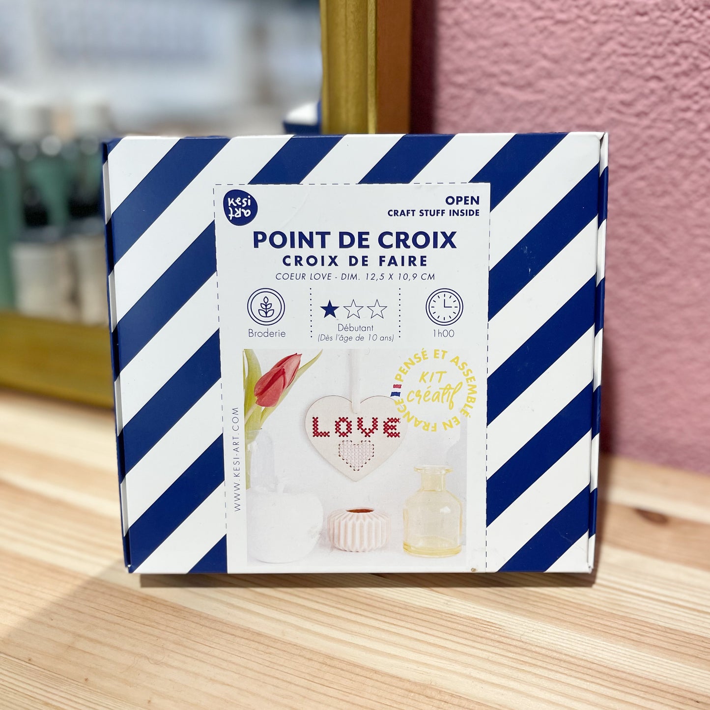 Kesi'art - Kit de point de croix Love