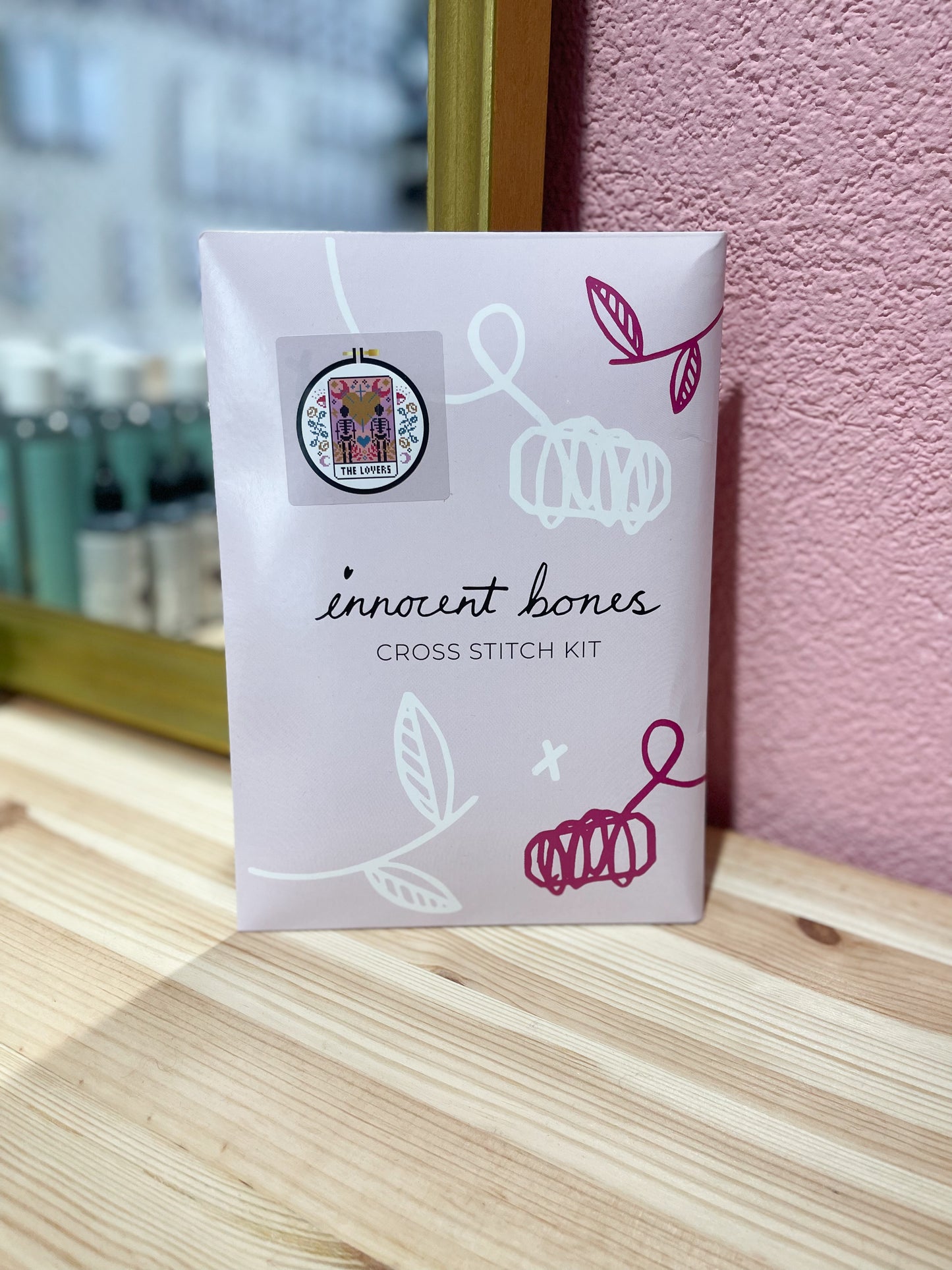 Innocent Bones - Kit de point de croix The Lovers
